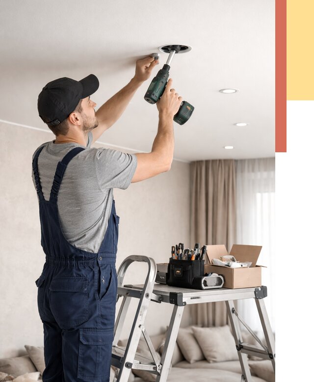 Установка и монтаж точечных светильников в натяжной потолок в Геленджике от 1871 руб. | ОТДЕЛОЧНИК-Глн