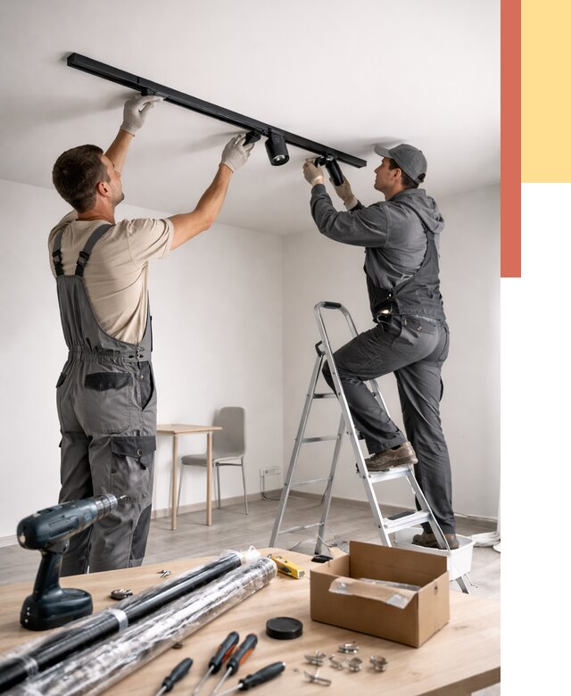 Установка трековых светильников в натяжной потолок в Геленджике от 4365 руб. | ОТДЕЛОЧНИК-Глн